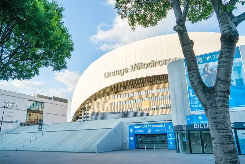 Marseille : du football au rugby, la transformation éphémère