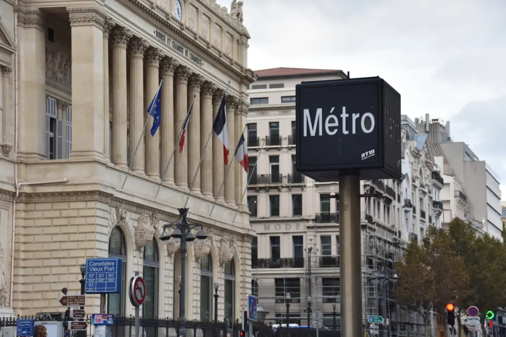 marseille-un-metro-qui-sendort-trop-tot
