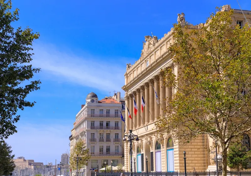 soulagement-pour-les-proprietaires-de-suv-marseillais